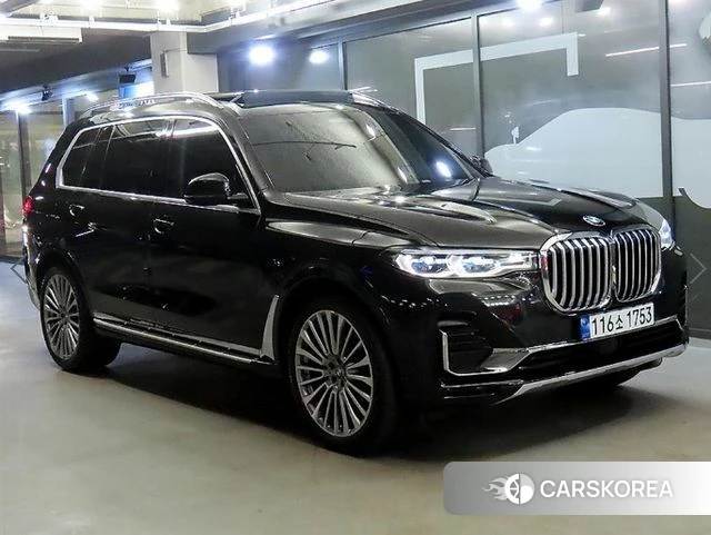 BMW X7 (G07) 2022 Черный из Кореи