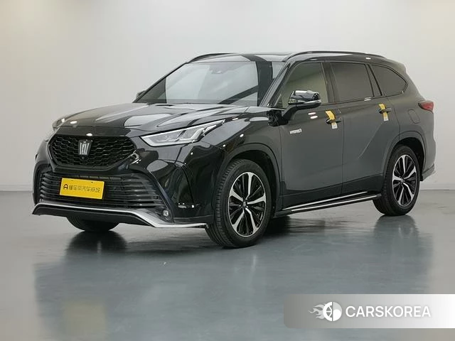 Toyota Crown Lufang 2022 Черный из Китая