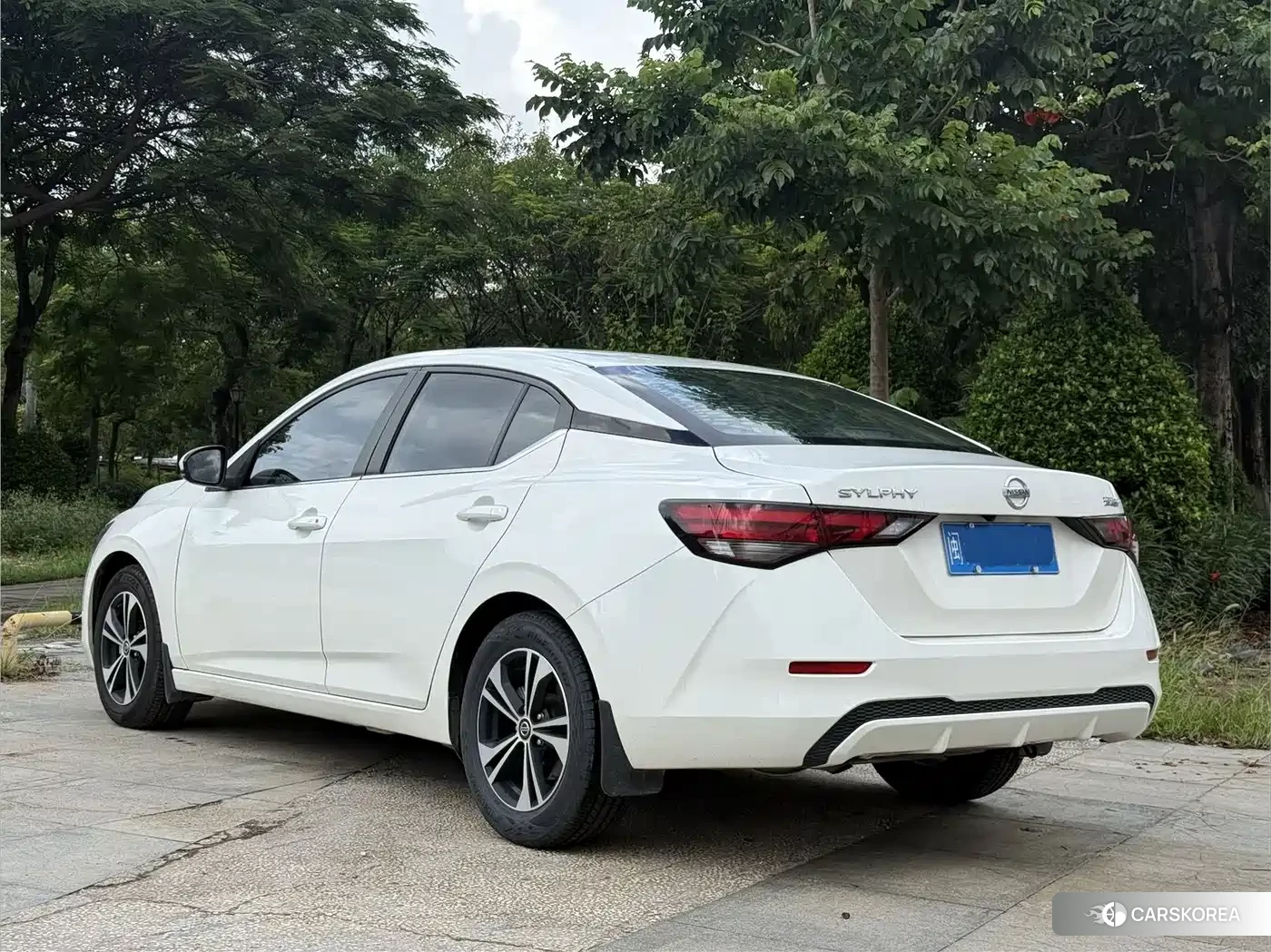 Nissan Sylphy 2021 Белый из Китая