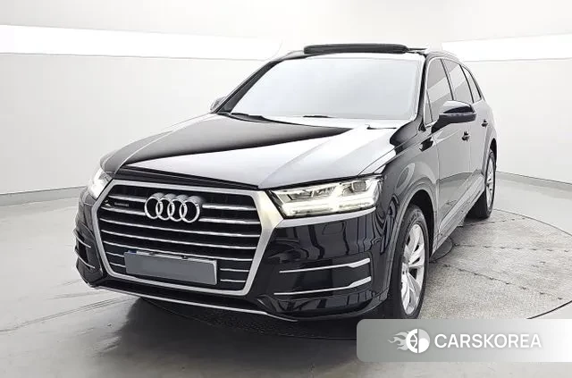 Audi Q7 (4M) 2019 Черный из Кореи