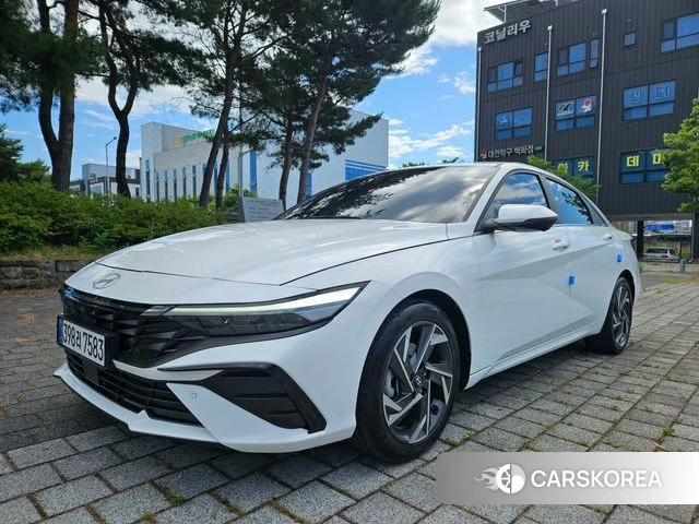 Hyundai The New Avante (CN7) 2023 Белый из Кореи