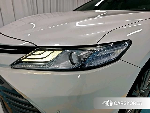 Toyota Camry 2018 Белый из Китая