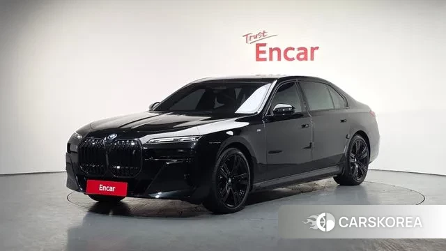 BMW i7 (G70) 2024 Черный из Кореи