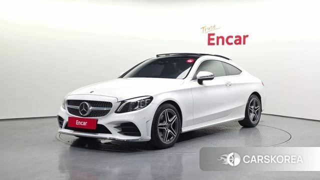 Mercedes-Benz C-Class W205 2021 Белый из Кореи