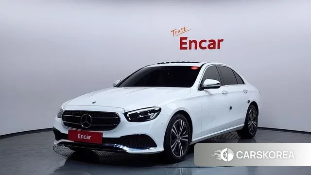 Mercedes-Benz E-Class W213 2021 Белый из Кореи