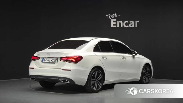 Mercedes-Benz A-Class W177 2021 Белый из Кореи