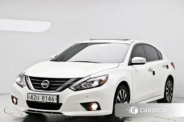 Nissan Altima (L34) 2018 Белый из Кореи