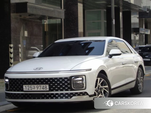 Hyundai Grandeur (GN7) 2023 Белый из Кореи