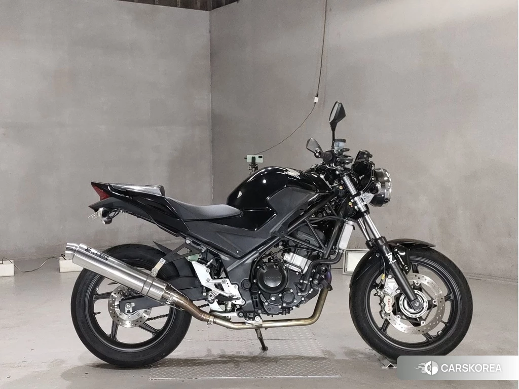 Проданный Honda CBR250R 2015 из Японии