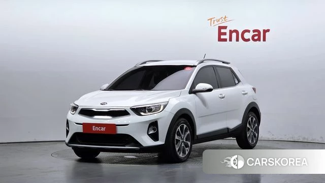 Kia Stonic 2018 Белый из Кореи