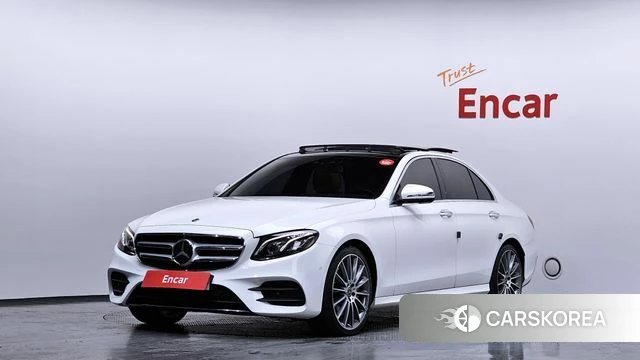 Mercedes-Benz E-Class W213 2019 Белый из Кореи