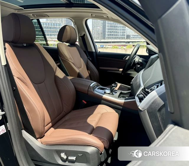 BMW X5 (imported) 2021 Черный из Китая
