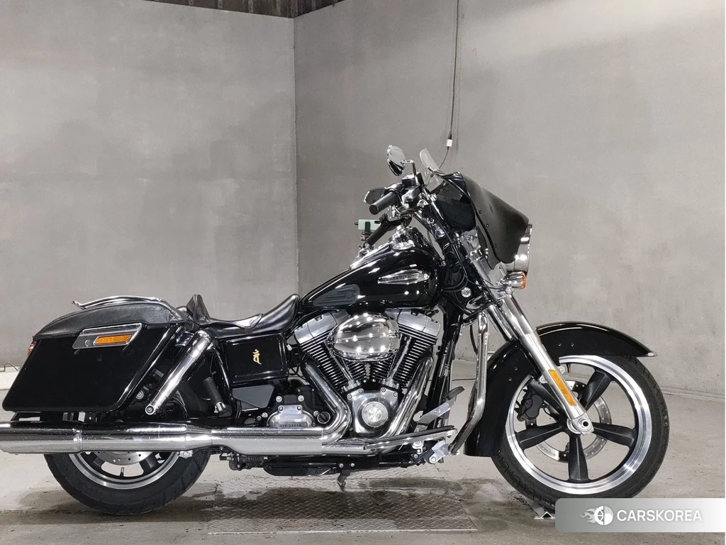 Проданный Harley-Davidson DYNA SWITCHBACK FLD1580 2014 из Японии