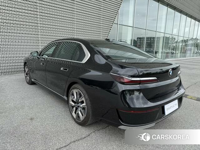 BMW 7 series 2024 Черный из Китая