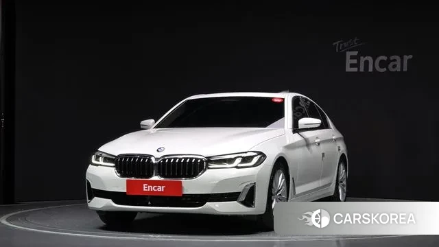 BMW 5 Series (G30) 2023 Белый из Кореи