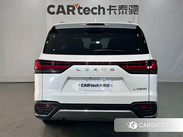 Lexus LX 2024 Белый из Китая