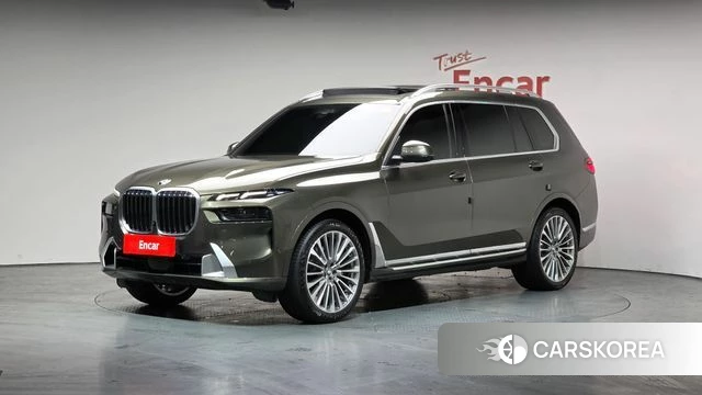 BMW X7 (G07) 2023 Цвет тростника из Кореи