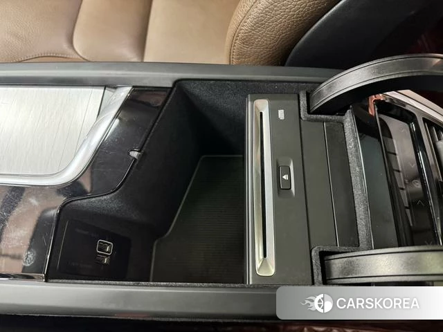 Volvo XC90 2019 Черный из Китая