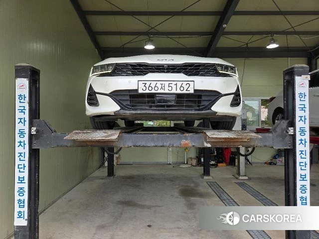 Kia K5 3rd generation 2022 Белый из Кореи