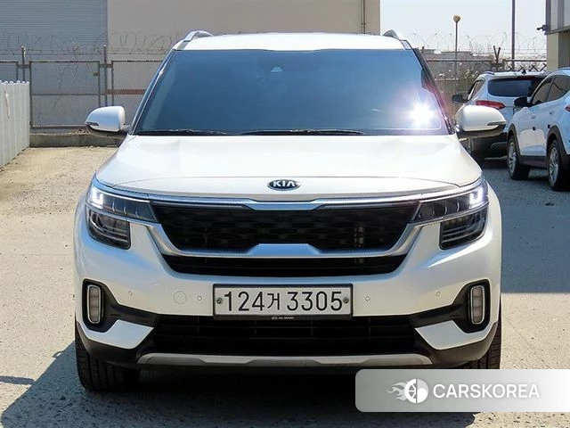 Kia Seltos 2019 Белый из Кореи
