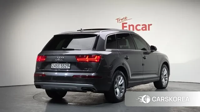 Audi Q7 (4M) 2019 Серый из Кореи