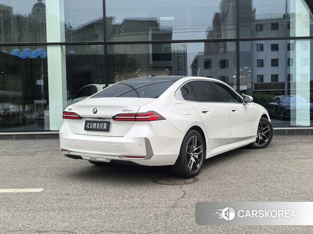 BMW 5 series 2024 Белый из Китая