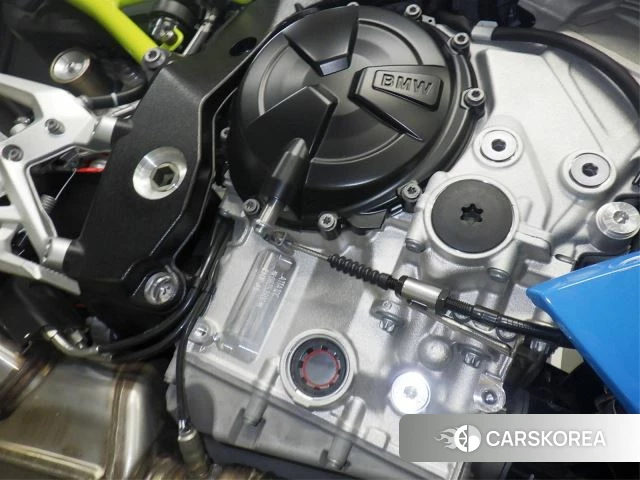 Engine photo