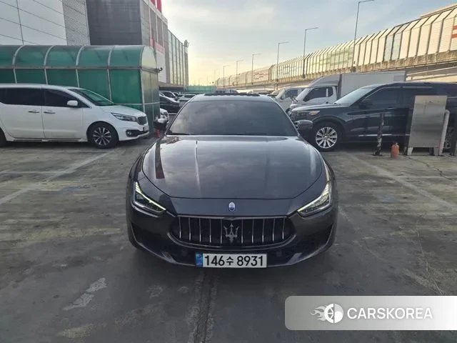 Maserati Ghibli 2020 Серый из Кореи