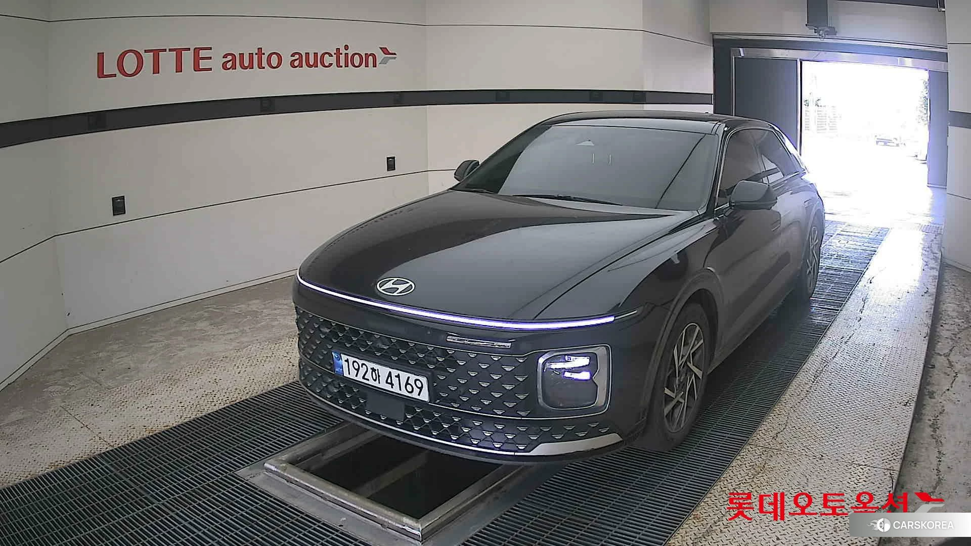 Hyundai Grandeur Hybrid 2023 Abyss Black Pearl из Кореи