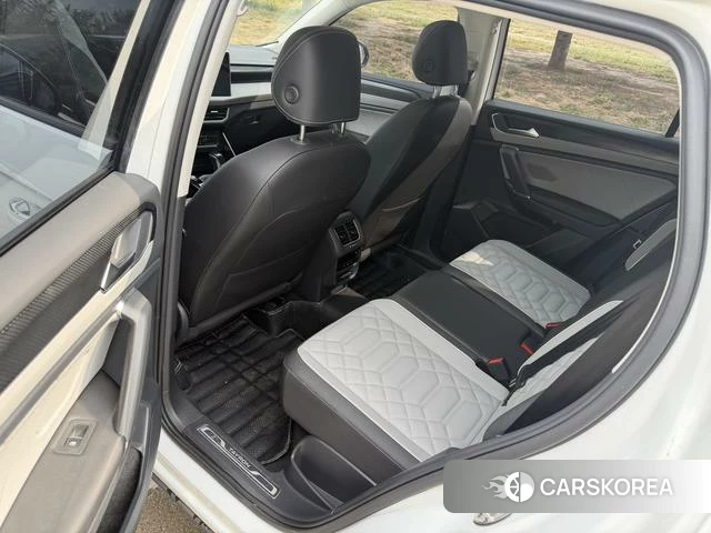 Volkswagen Tanyue 2022 Белый из Китая