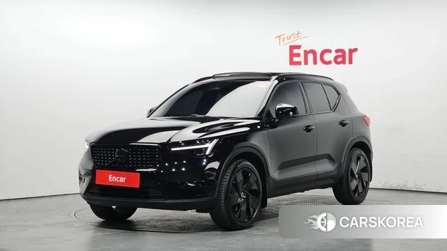 Volvo XC40 2025 Черный из Кореи