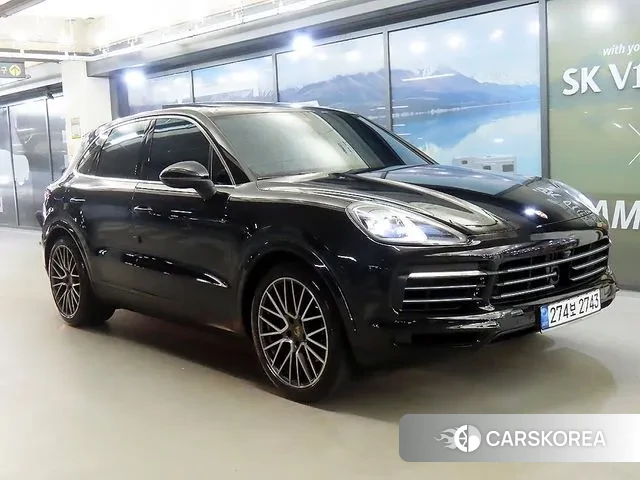 Porsche Cayenne (PO536) 2022 Черный из Кореи