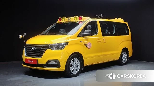 Hyundai The New Grand Starex 2019 Желтый из Кореи