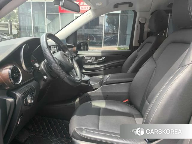 Mercedes-Benz V-class 2022 Черный из Китая