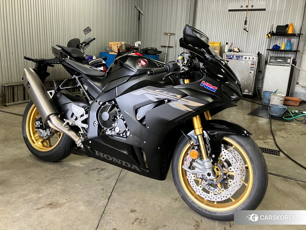 Проданный Honda CBR1000RR-R FIREBLADE SP 2024 из Японии, фото 2