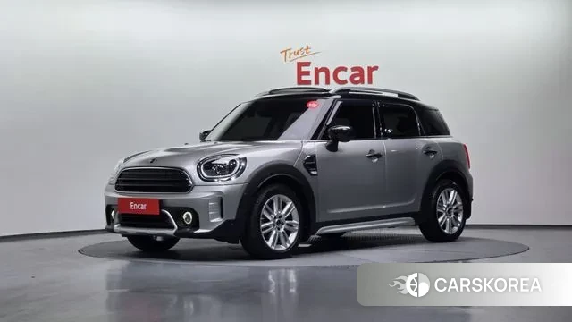 Mini Cooper Countryman 2023 Серебристо-серый из Кореи