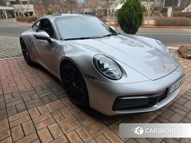 Porsche 911(992) 2020 Серебряный из Кореи