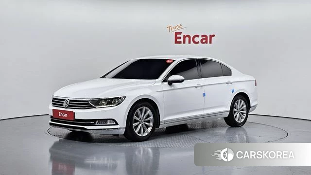 Volkswagen Passat GT (B8) 2018 Белый из Кореи