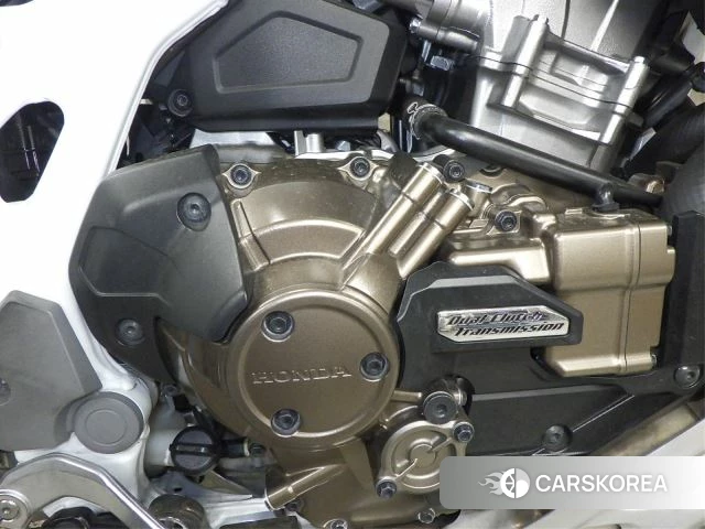 Engine photo
