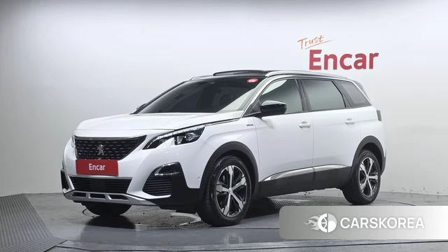 Peugeot 5008 second generation 2019 Белый из Кореи