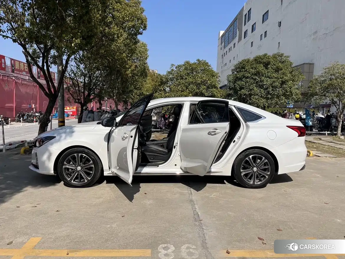 Chang'an Ruicheng CC 2021 Белый из Китая
