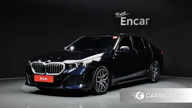 BMW 5 Series (G60) 2024 Синий из Кореи