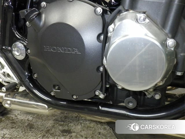 Engine photo