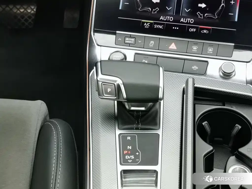Audi A6L 2021 Черный из Китая, фото 2