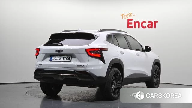 Chevrolet (GM Daewoo) Trax Crossover 2023 Белый из Кореи