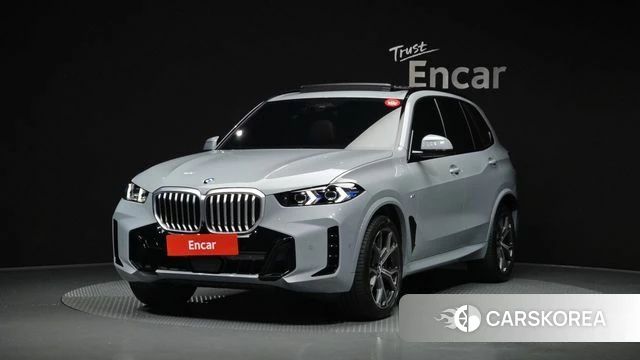 BMW X5 (G05) 2025 Светло-серебряный цвет из Кореи