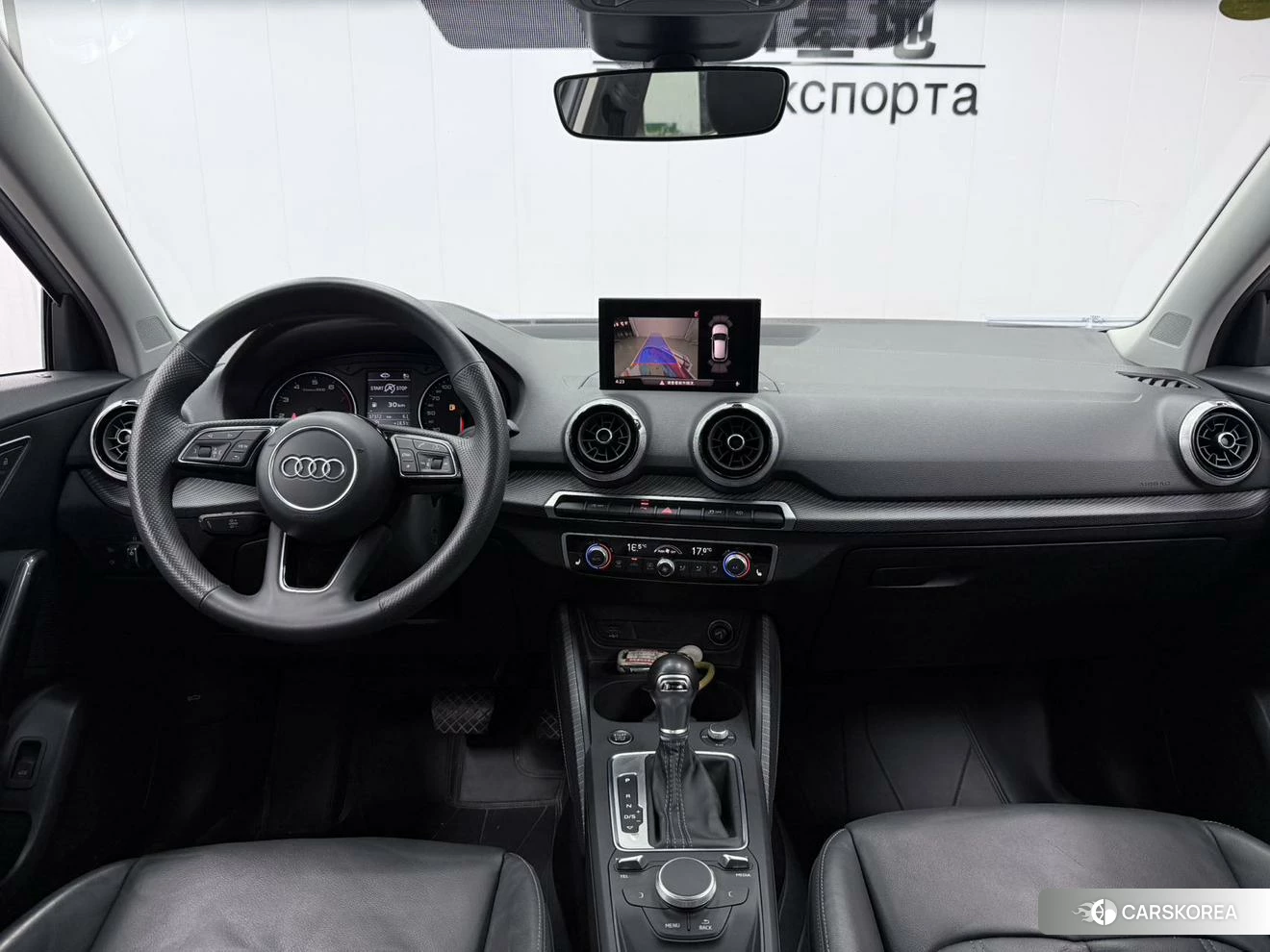 Audi Q2L 2021 Серебристо-серый из Китая
