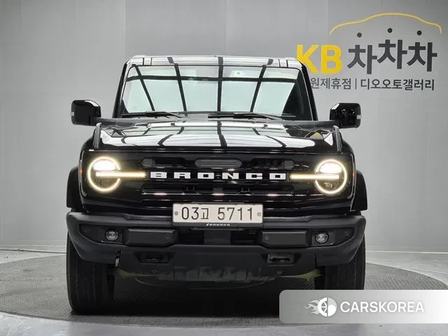 Ford Bronco 6th Generation 2022 Черный из Кореи