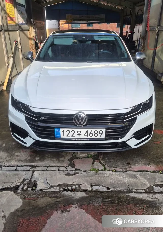 Volkswagen Arteon 2019 Белый из Кореи