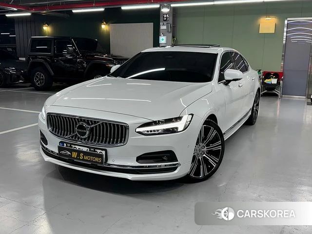 Volvo S90 2023 Белый из Кореи